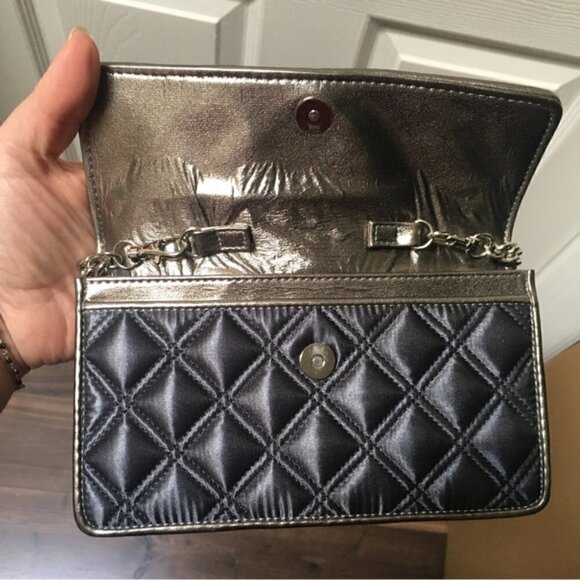Marc Jacobs Metallic Quilted Shoulder Bag with Chain - Picture 5 of 9